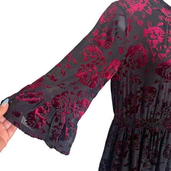 Modcloth Women's Very Visionary Mock Neck Burnout Velvet Dress Burgundy Medium - Picture 5 of 12